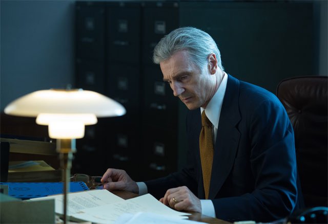 Liam Neeson kao Deep Throat u insertu iz filma "The Silent Man"