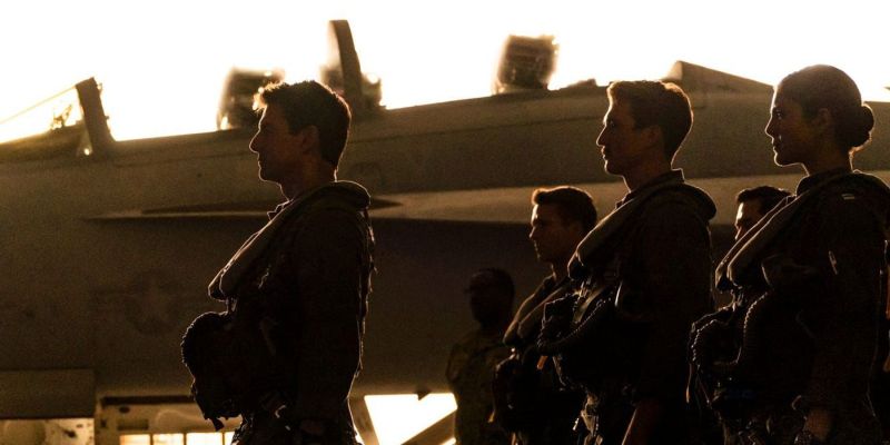 Tom Cruise obučava pitomce u videoklipu za "Top Gun: Maverick"