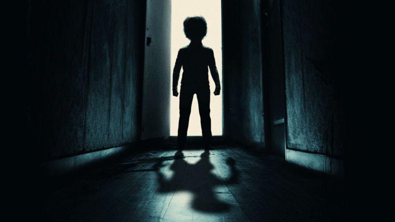 Predstavljamo titlovani trailer za horor-triler “Weapons“