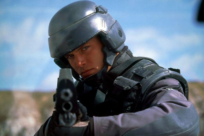 Neill Blomkamp radi na rebootu filma "Starship Troopers"