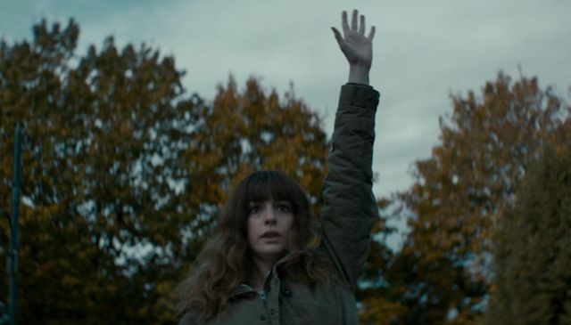 Anne Hattaway u traileru za "Colossal"