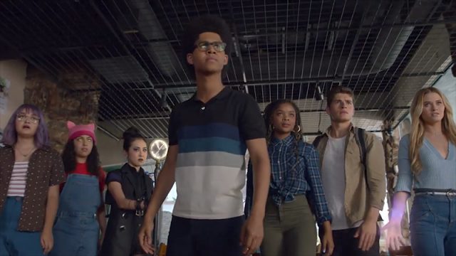 Novi promo klip + teaser za 2. sezonu serije "Runaways"