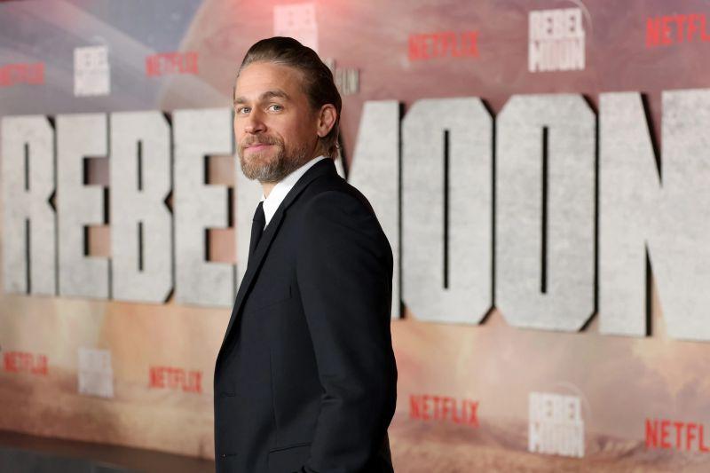 Hunnam glumi glavnog subjetka 3. sezone serije "Monsters"